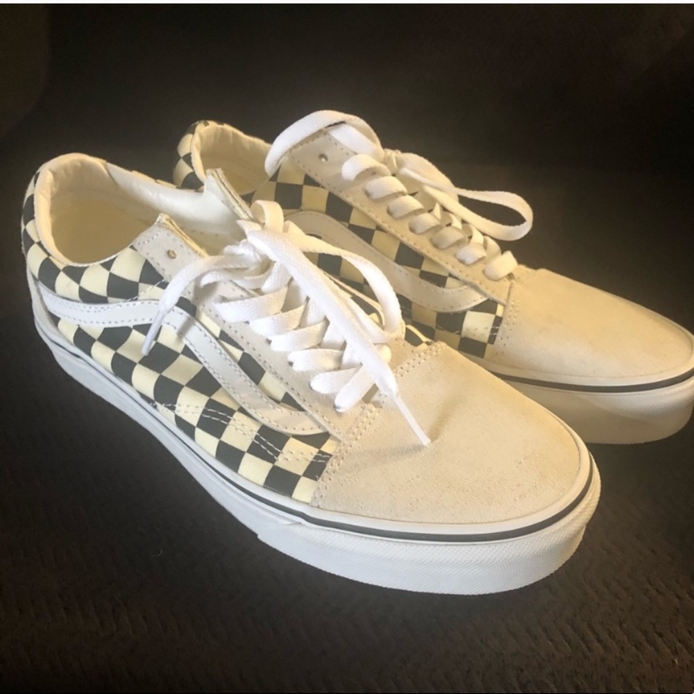 COPY - Checkered old skool vans